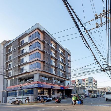 Lelita Hotel - Certified Quarantine Facility マカティ エクステリア 写真