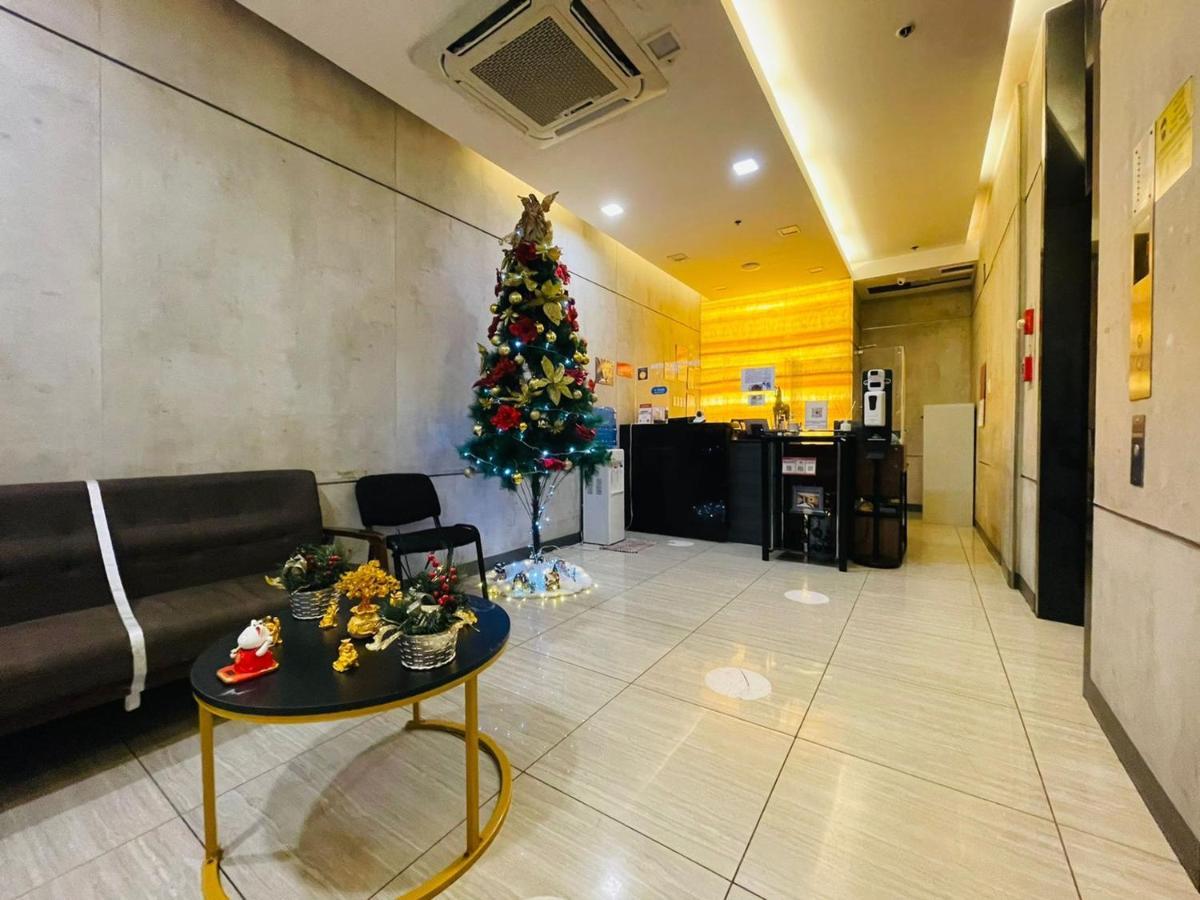 Lelita Hotel - Certified Quarantine Facility マカティ エクステリア 写真