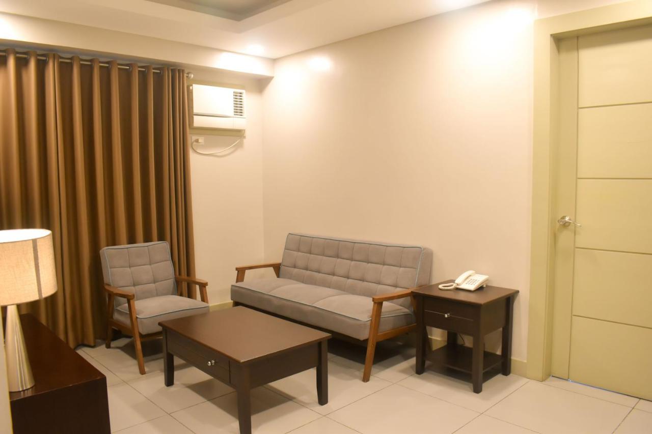 Lelita Hotel - Certified Quarantine Facility マカティ エクステリア 写真