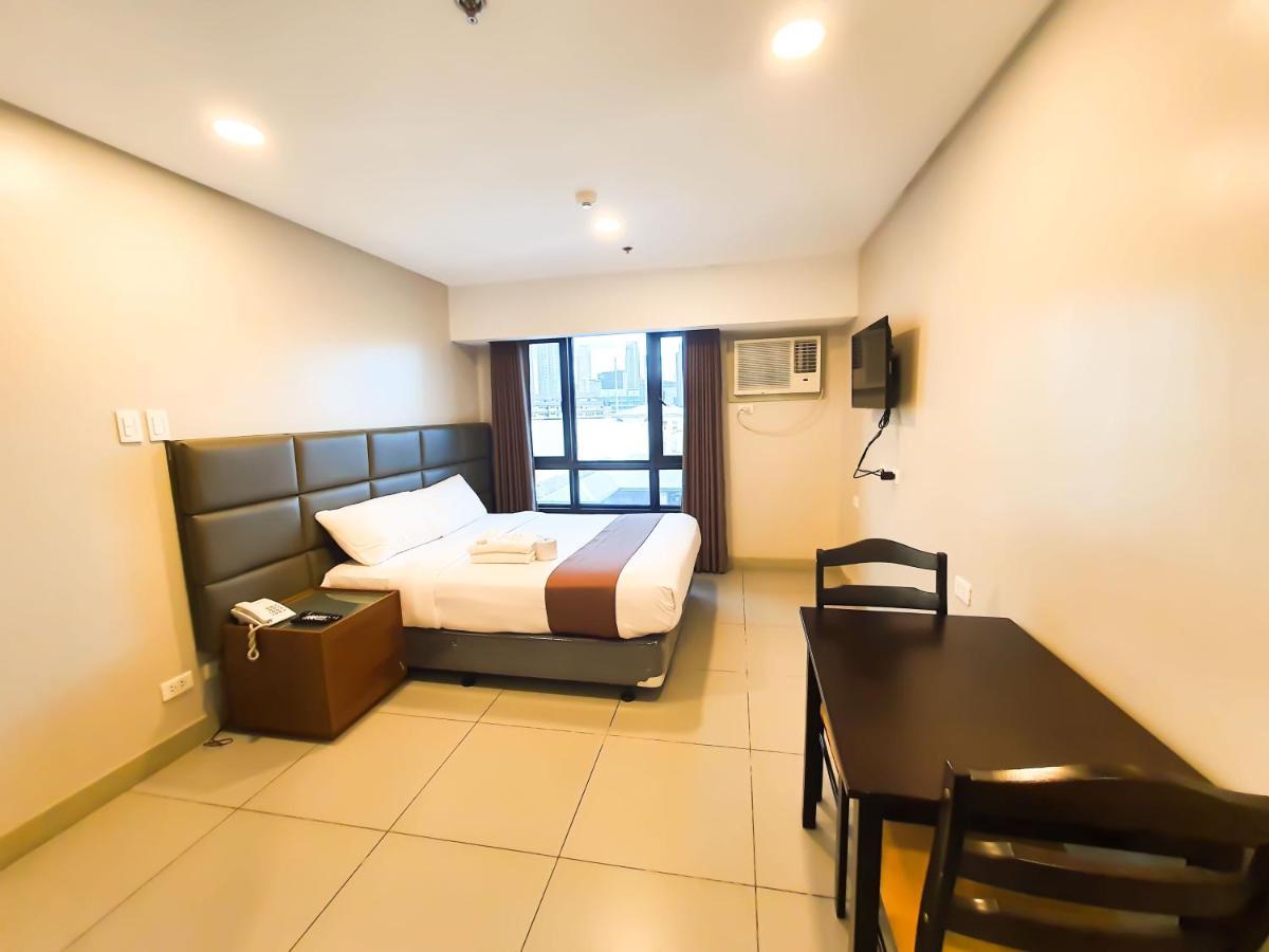 Lelita Hotel - Certified Quarantine Facility マカティ エクステリア 写真