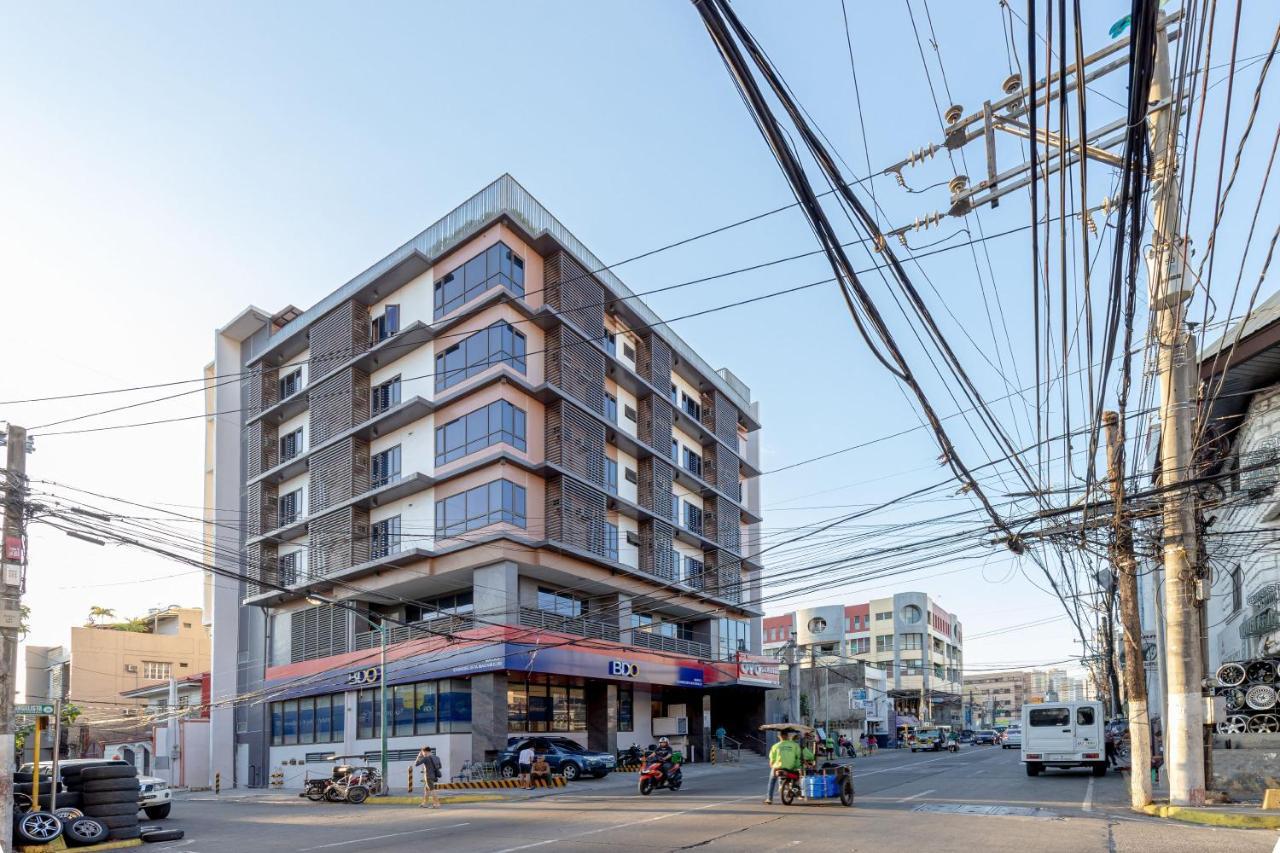 Lelita Hotel - Certified Quarantine Facility マカティ エクステリア 写真